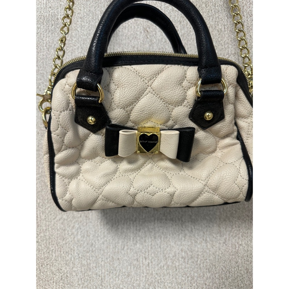 Betsey Johnson Cream Heart Quilted Crossbody Bag Black Bow Satchel Gold Heart